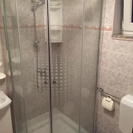 Bozena - Two Bedroom Apartment